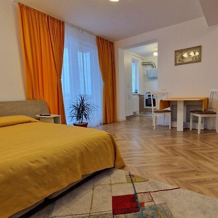 Domus Magistrae Lägenhet Bukarest Exteriör bild