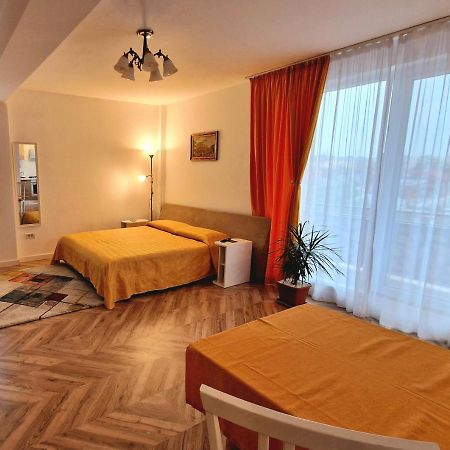 Domus Magistrae Lägenhet Bukarest Exteriör bild
